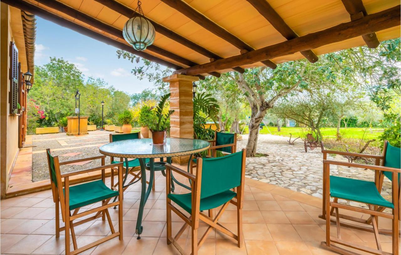 Сasa de vacaciones In With House A Mountain View Manacor (Mallorca)